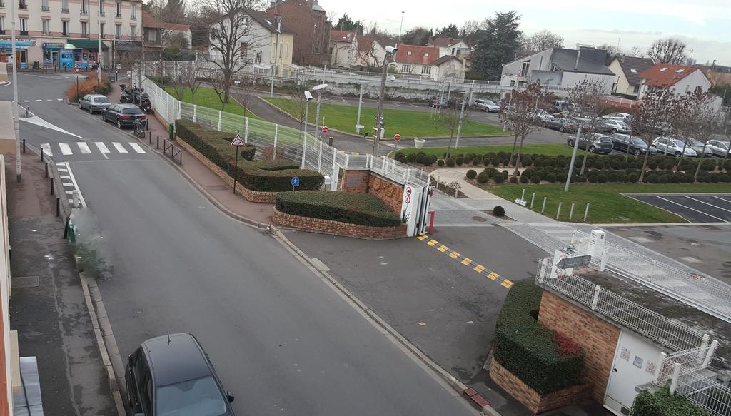 Hôtel Le Saint Germain Aulnay-sous-Bois Exterior foto